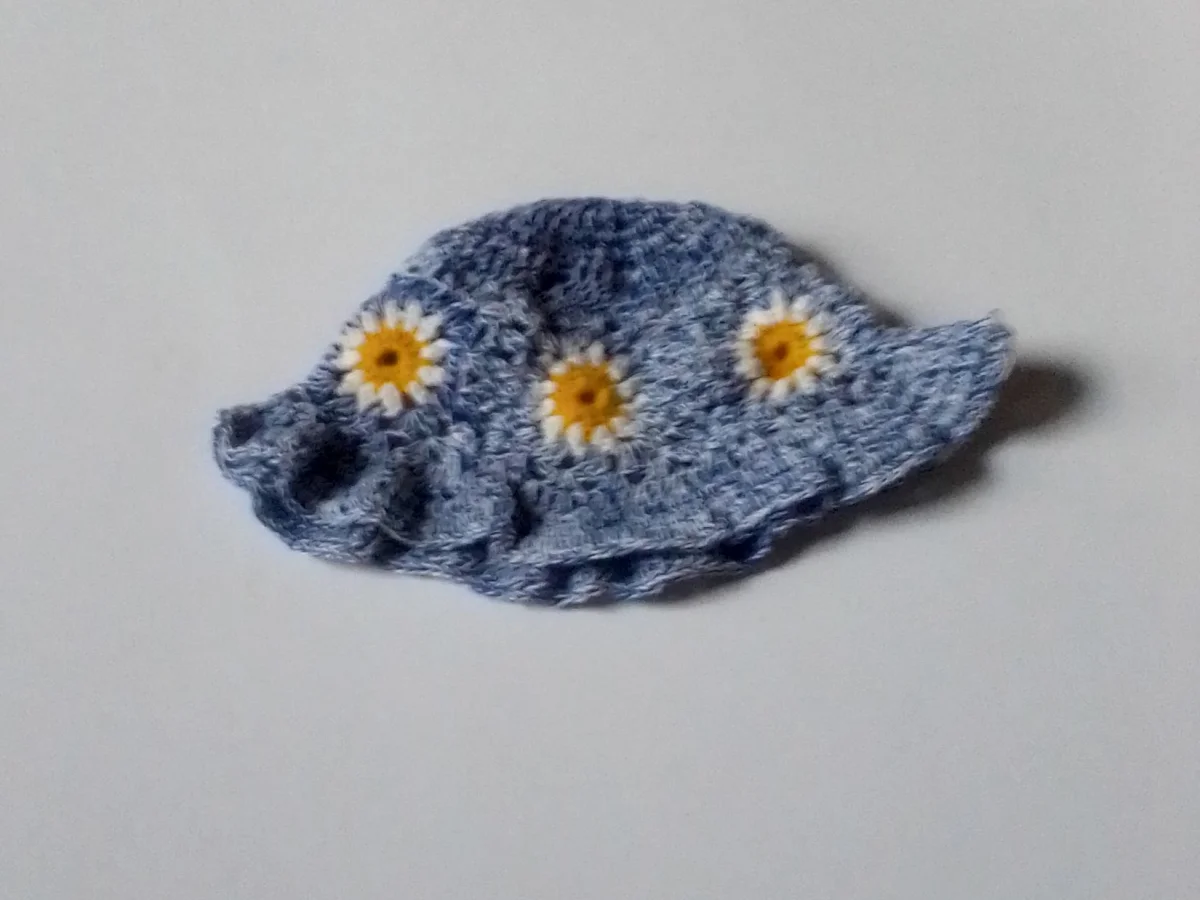 Daisy bucket hats
